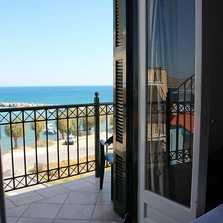 Cohyli Hotel Ireo  Extérieur photo