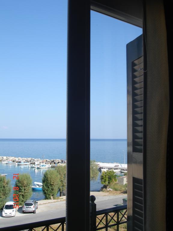 Cohyli Hotel Ireo  Extérieur photo